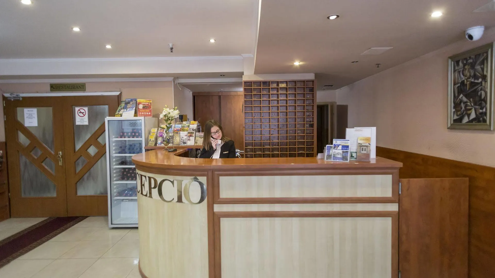 ***  בודפשט Atlantic Hotel הונגריה